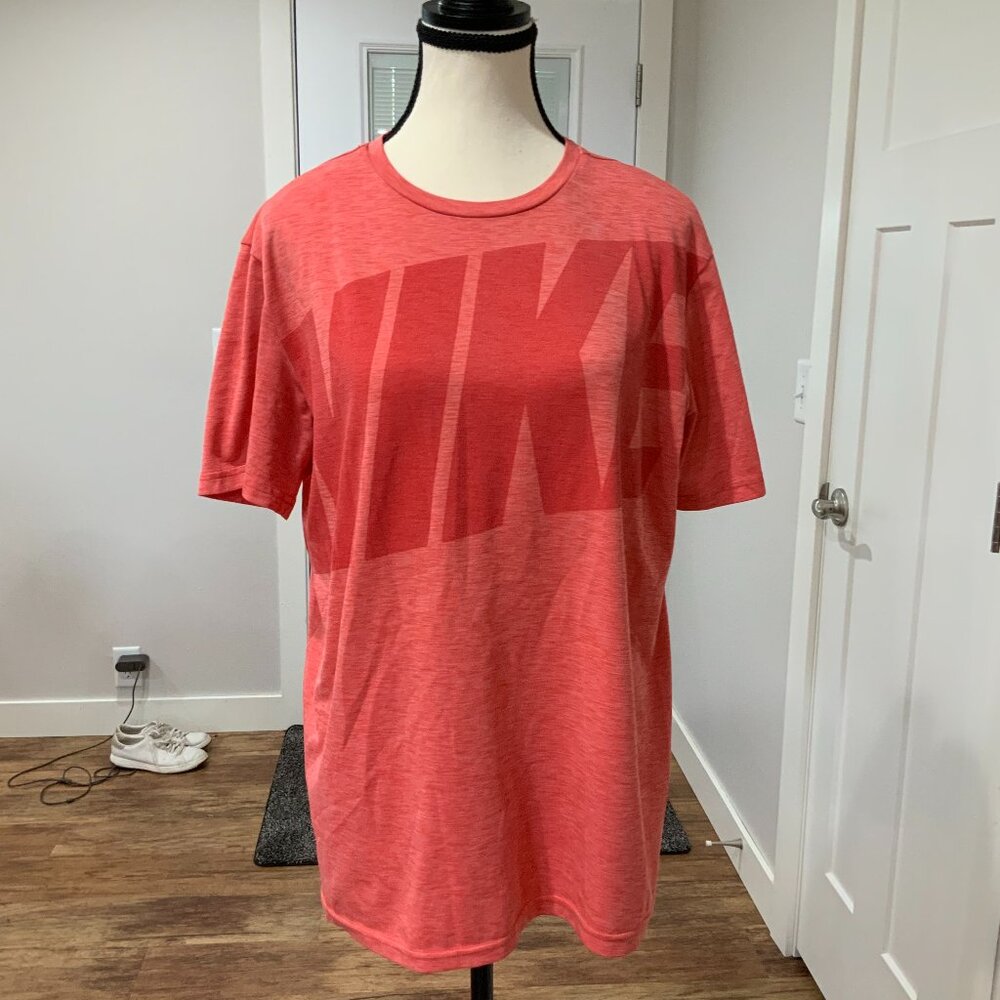 Men's Nike Dri-fit shirt